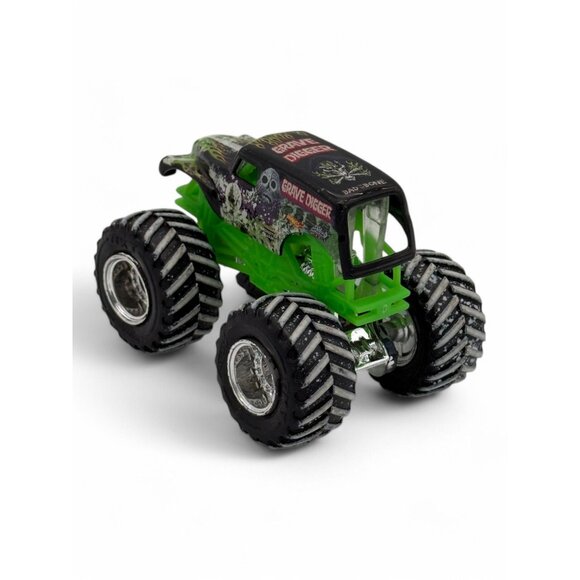 Hot Wheels Monster Jam Grave Digger 1:64 Diecast Truck Collectible Preowned - Picture 2 of 5